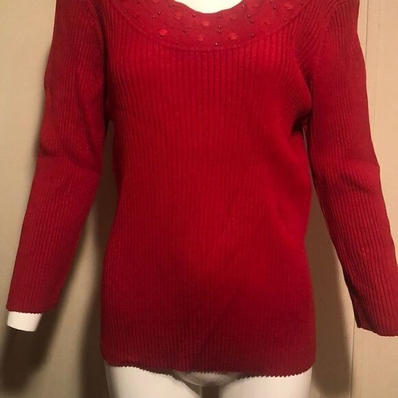 R-Q-T Top   - Picture 3 of 5